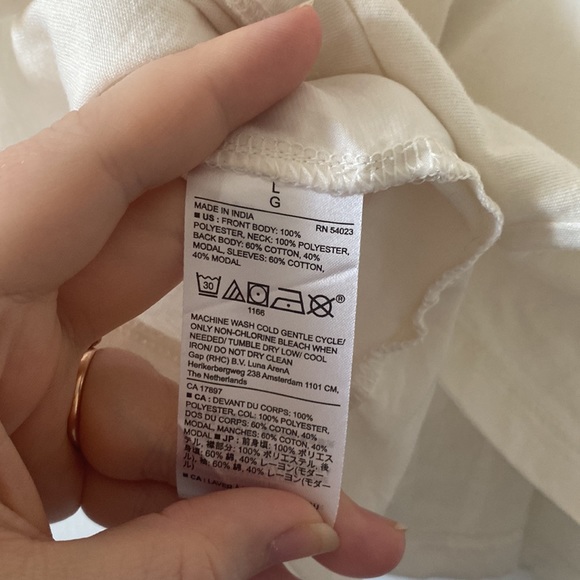 Banana Republic Women’s Cream Blouse with Turtle Neck - Picture 8 of 8